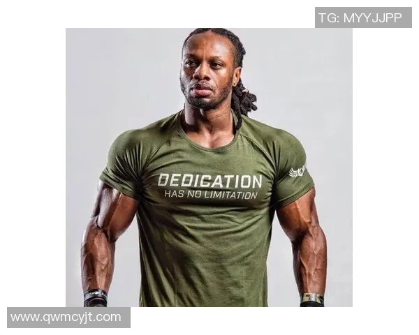 黑人足球明星展现肌肉魅力引发热议引领健身潮流新风尚 黑人足球明星展现肌肉魅力引发热议引领健身潮流新风尚