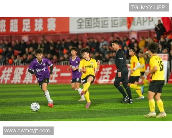 篮球与足球明星同台竞技的精彩瞬间展现他们的风采与魅力 篮球与足球明星同台竞技的精彩瞬间展现他们的风采与魅力